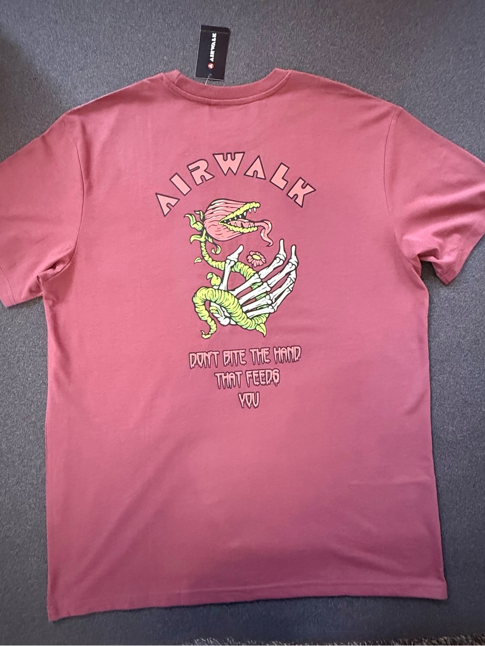 Airwalk Men's Crew Neck T-Shirt in Rose - Picture 2 of 2